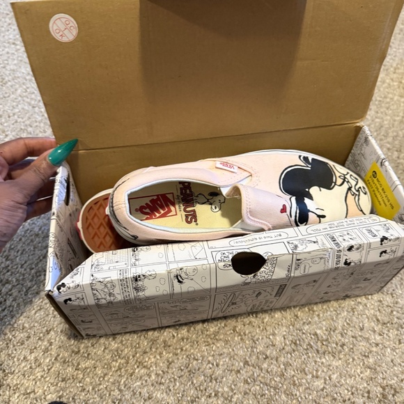 Vans Limited Edition Peanuts Slip On--Snoopy/Lucy USED - Picture 3 of 5